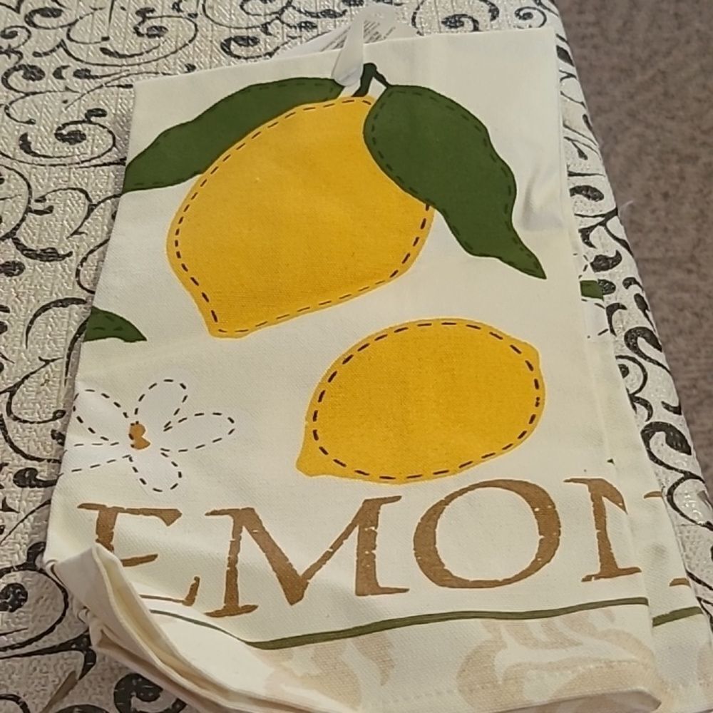Lemon Print Kitchen Towels - Picture 3 of 7